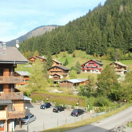 Apartment Studio Chatel, 1 Piece, 4 Personnes - Fr-1-200-173 Chatel